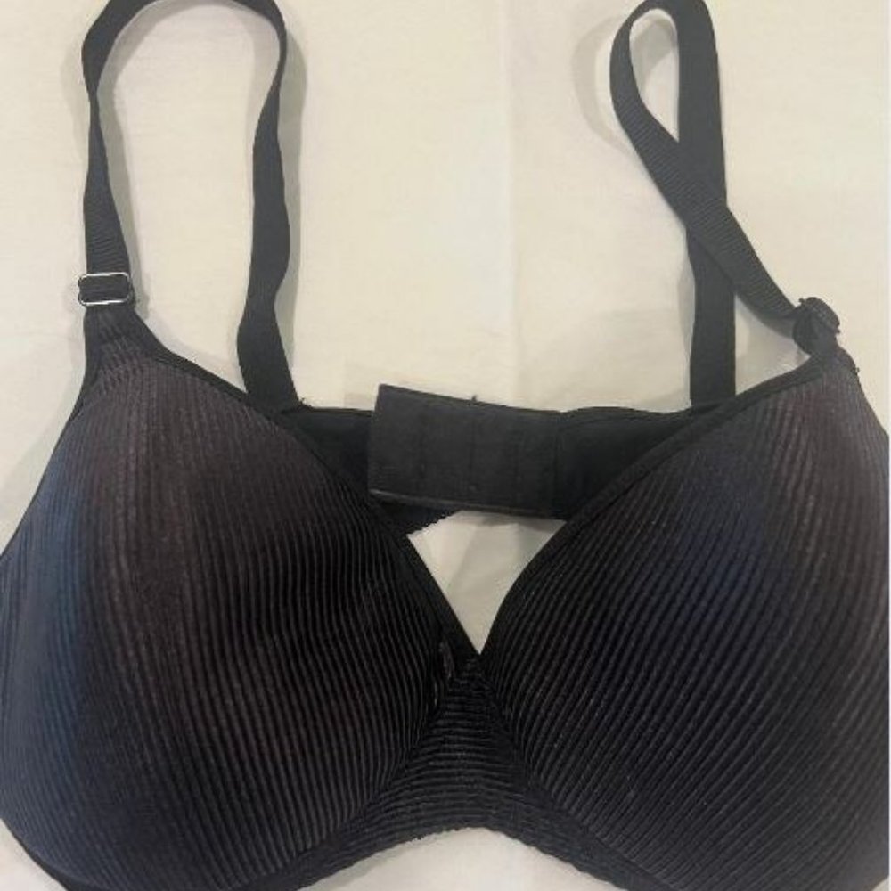 Black Hanes Bra 38C - (158)